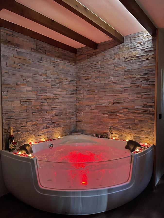 La Era De Lario Habitacion Con Jacuzzi Εξωτερικό φωτογραφία