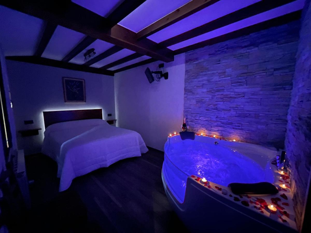 La Era De Lario Habitacion Con Jacuzzi Εξωτερικό φωτογραφία